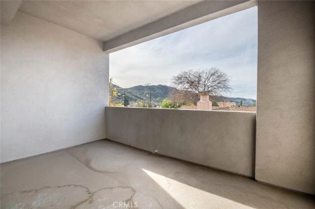 7341 Valmont Street 103, Tujunga, CA 91042