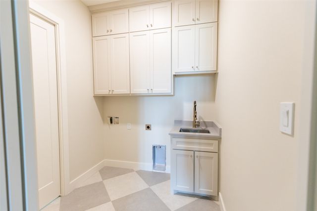 931 Fawn Drive, Mcgregor, TX 76657