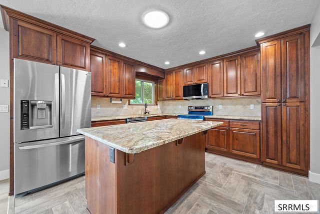 776 Adell Avenue, Idaho Falls, ID 83402