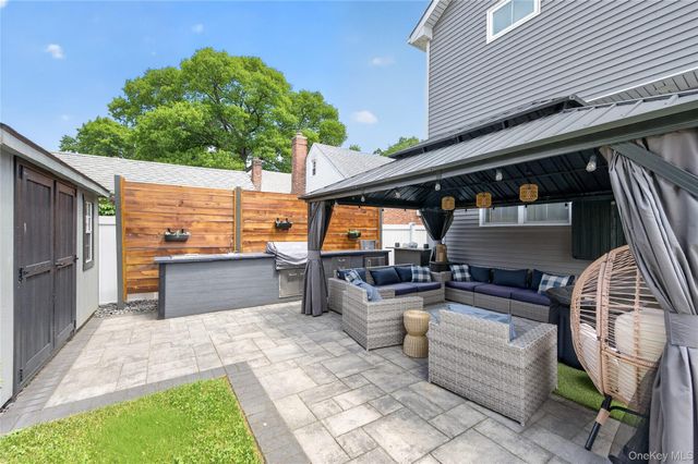 276 Rintin Street, Franklin Square, NY 11010