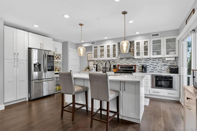 276 Rintin Street, Franklin Square, NY 11010