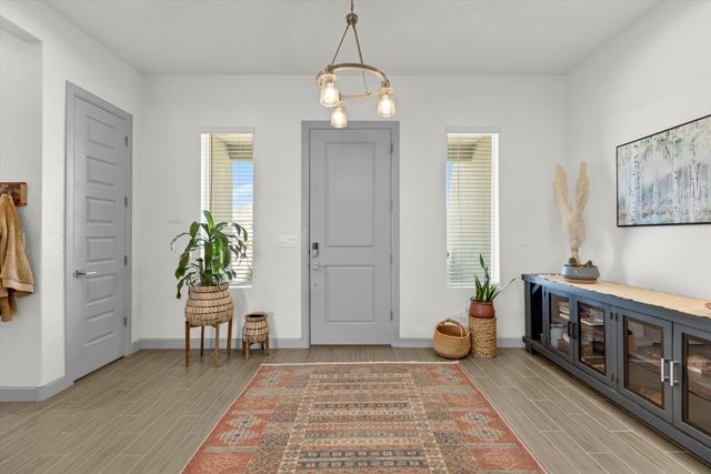 1770 Camino Cantera SW, Los Lunas, NM 87031