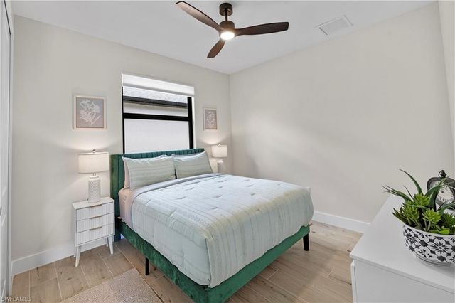 2547 Storter AVE, Naples, FL 34112