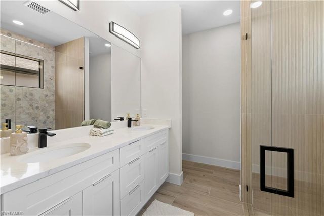 2547 Storter AVE, Naples, FL 34112