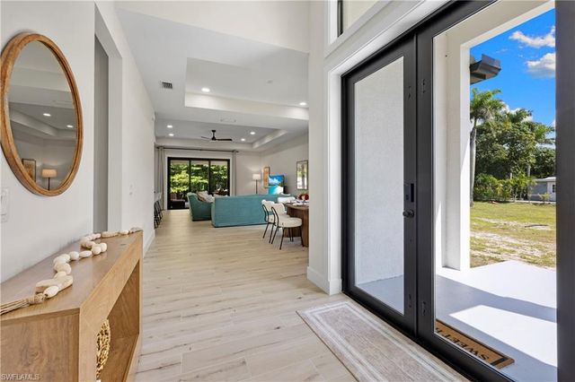 2547 Storter AVE, Naples, FL 34112