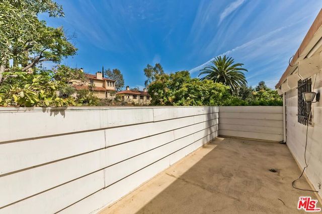 1005 Schuyler Road, Beverly Hills, CA 90210