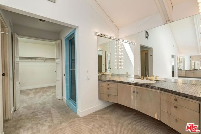 1005 Schuyler Road, Beverly Hills, CA 90210