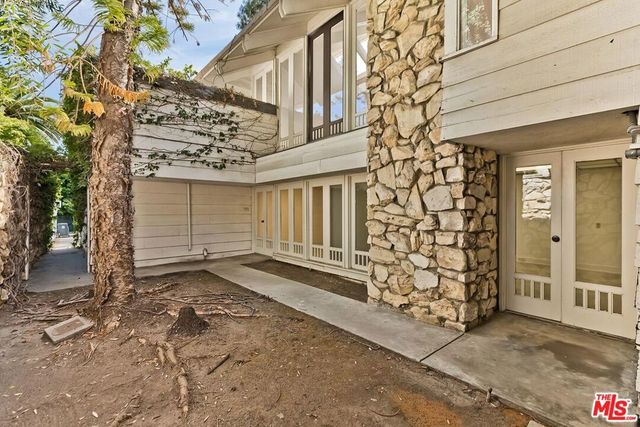 1005 Schuyler Road, Beverly Hills, CA 90210