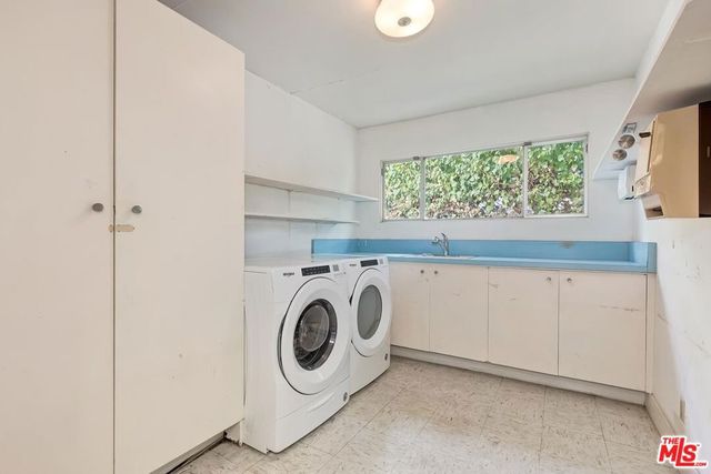 1005 Schuyler Road, Beverly Hills, CA 90210