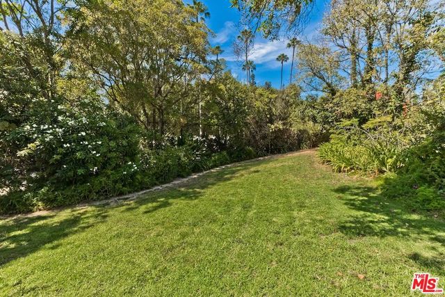 1005 Schuyler Road, Beverly Hills, CA 90210