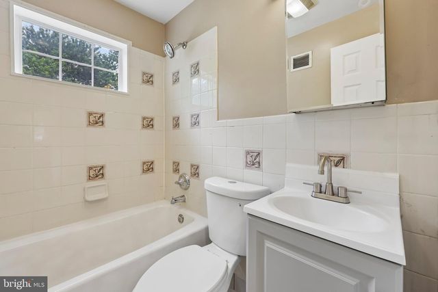 6804 NEW HAMPSHIRE AVE, Takoma Park, MD 20912