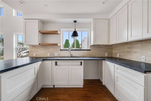 127 E Foothill Boulevard A, Glendora, CA 91741