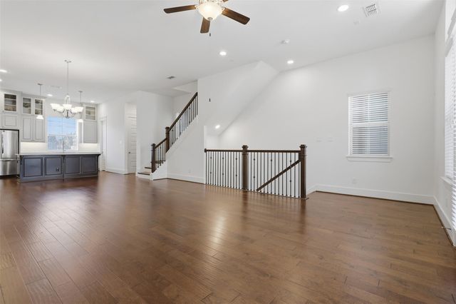 821 Algona Avenue, Houston, TX 77008