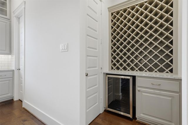 821 Algona Avenue, Houston, TX 77008