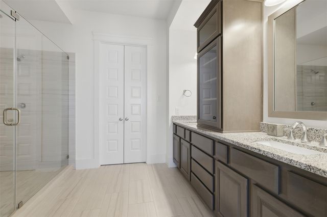 821 Algona Avenue, Houston, TX 77008