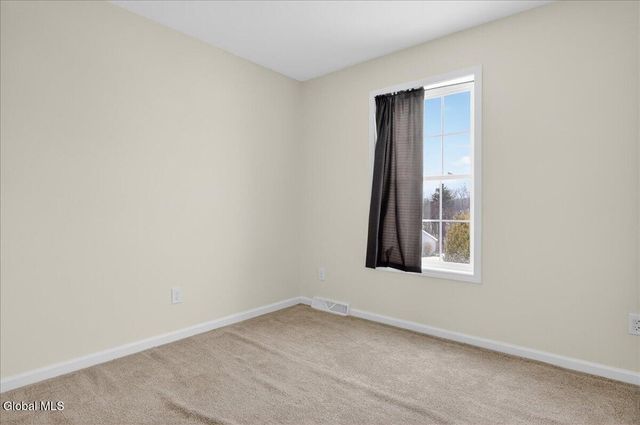 10 Camber Court, Halfmoon, NY 12118