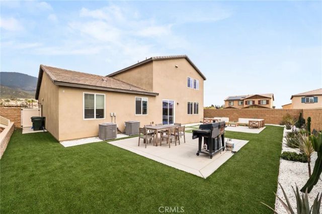 3557 W Seco, San Bernardino, CA 92407