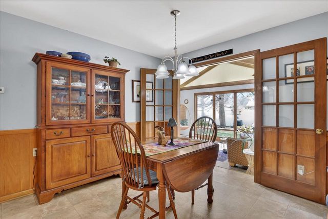 2110 Eastwood Avenue, Janesville, WI 53545