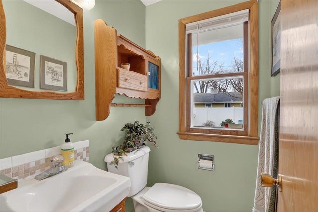 2110 Eastwood Avenue, Janesville, WI 53545