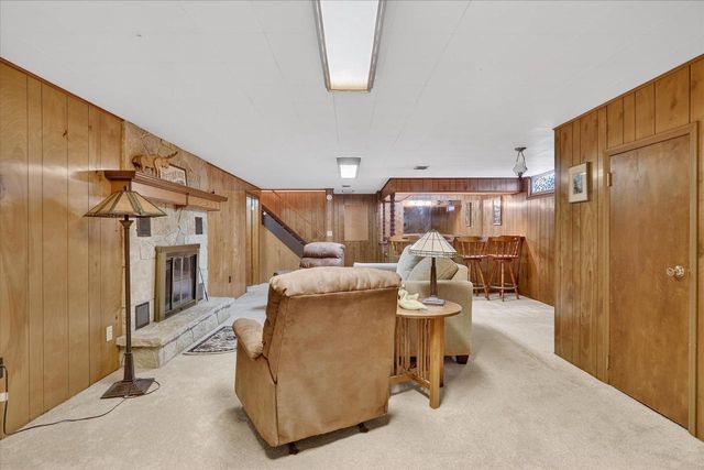 2110 Eastwood Avenue, Janesville, WI 53545