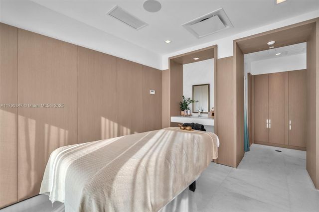 700 NE 26th Ter TH-403, Miami, FL 33137