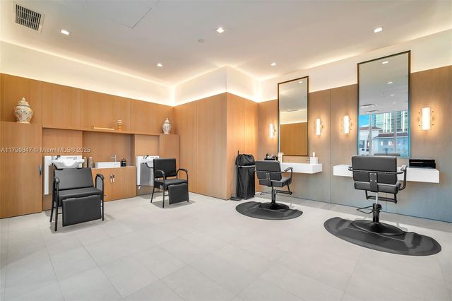 700 NE 26th Ter TH-403, Miami, FL 33137