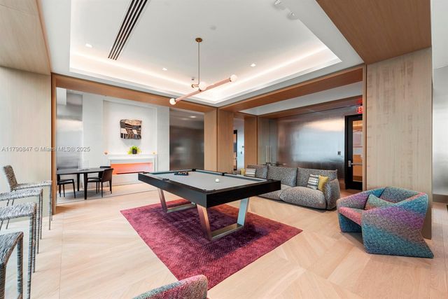 700 NE 26th Ter TH-403, Miami, FL 33137