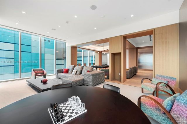 700 NE 26th Ter TH-403, Miami, FL 33137