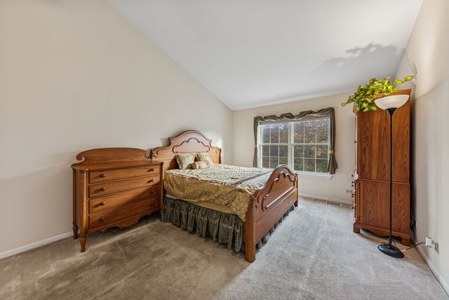 36119 N New Bridge Court, Gurnee, IL 60031