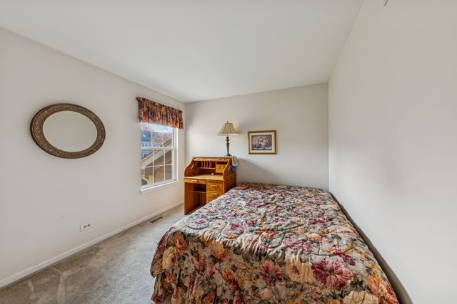 36119 N New Bridge Court, Gurnee, IL 60031