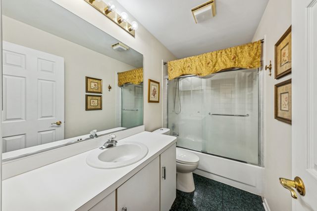 36119 N New Bridge Court, Gurnee, IL 60031