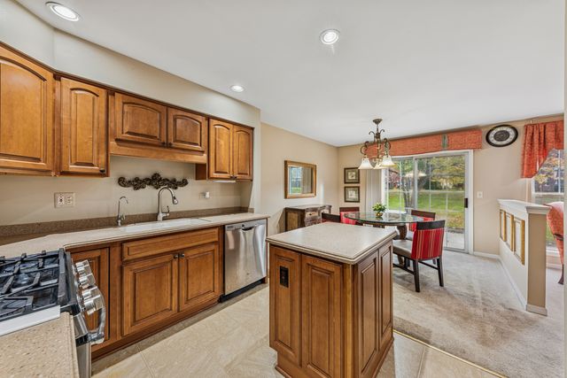 36119 N New Bridge Court, Gurnee, IL 60031