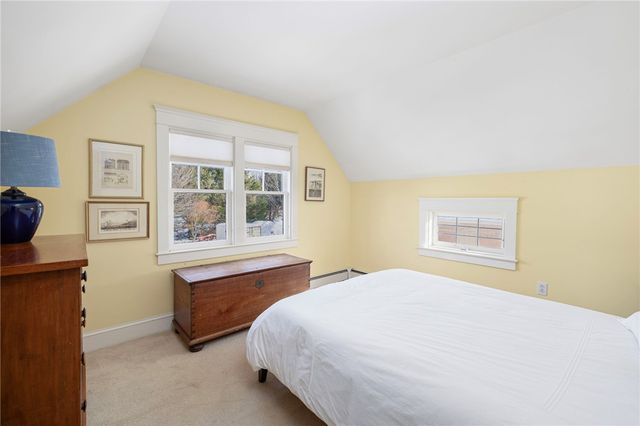 68 Sachuest Way, Middletown, RI 02842