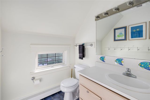 68 Sachuest Way, Middletown, RI 02842