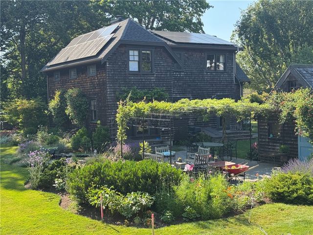 68 Sachuest Way, Middletown, RI 02842