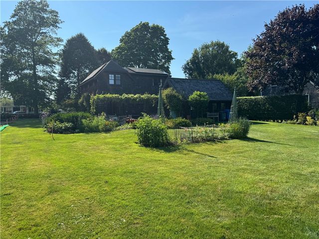 68 Sachuest Way, Middletown, RI 02842