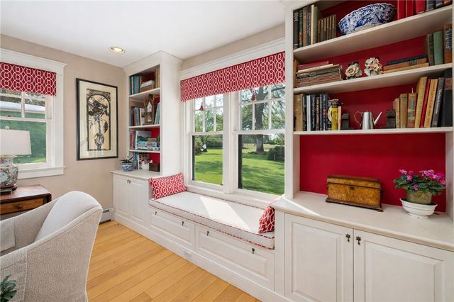 68 Sachuest Way, Middletown, RI 02842