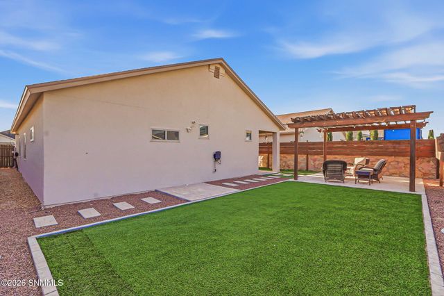 6045 Copper Hill Street, Santa Teresa, NM 88008