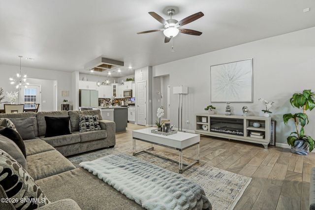 6045 Copper Hill Street, Santa Teresa, NM 88008
