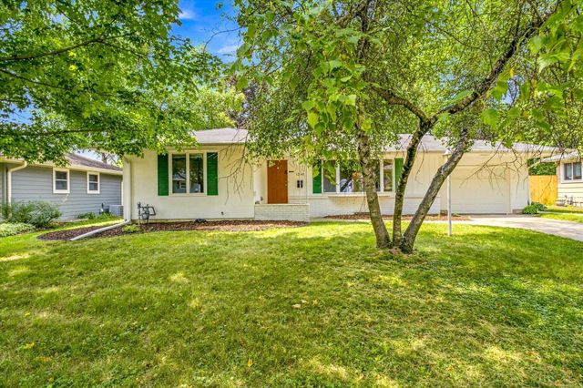 1345 Manomin Avenue, West Saint Paul, MN 55118