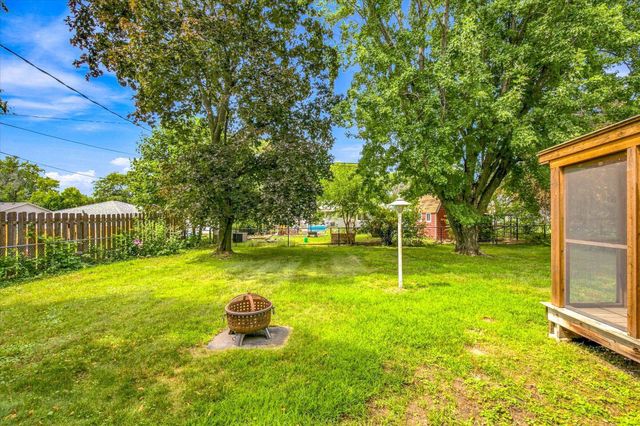 1345 Manomin Avenue, West Saint Paul, MN 55118