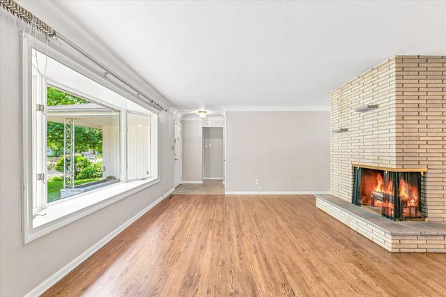1345 Manomin Avenue, West Saint Paul, MN 55118