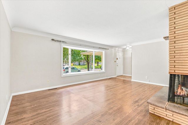 1345 Manomin Avenue, West Saint Paul, MN 55118