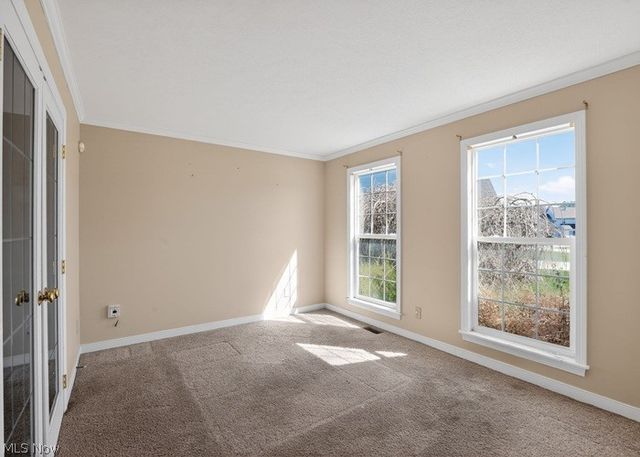 6740 Bridgestone Circle NE, Canton, OH 44721