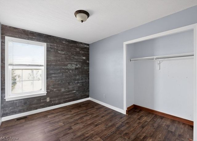 6740 Bridgestone Circle NE, Canton, OH 44721