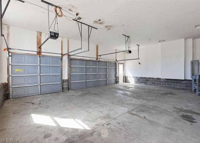 6740 Bridgestone Circle NE, Canton, OH 44721