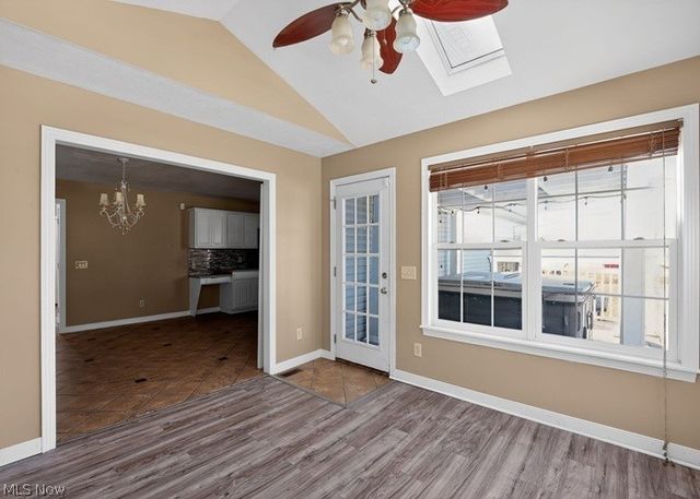 6740 Bridgestone Circle NE, Canton, OH 44721