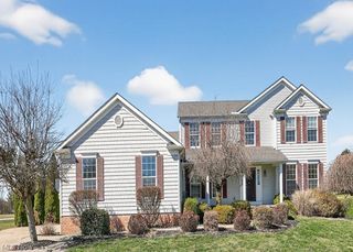 6740 Bridgestone Circle NE, Canton, OH 44721