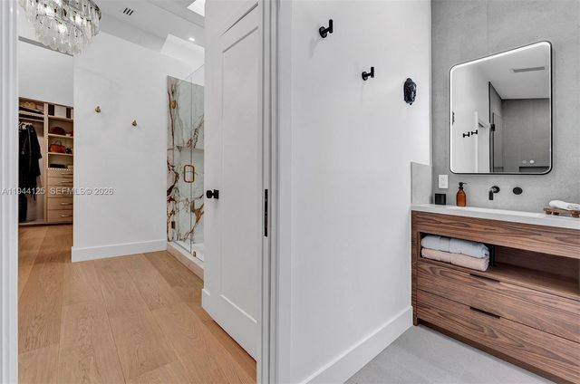 7819 SW 89th Ln, Miami, FL 33156