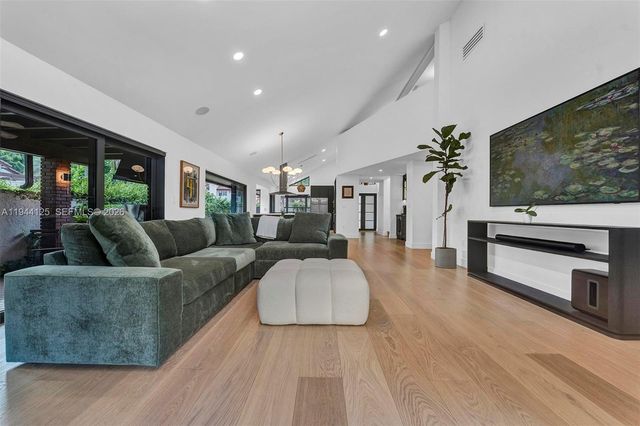 7819 SW 89th Ln, Miami, FL 33156